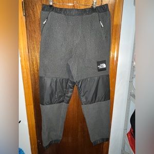 North face sweatpants men’s medium